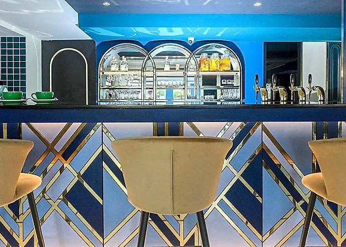 Sq Boutique Hotel 4*